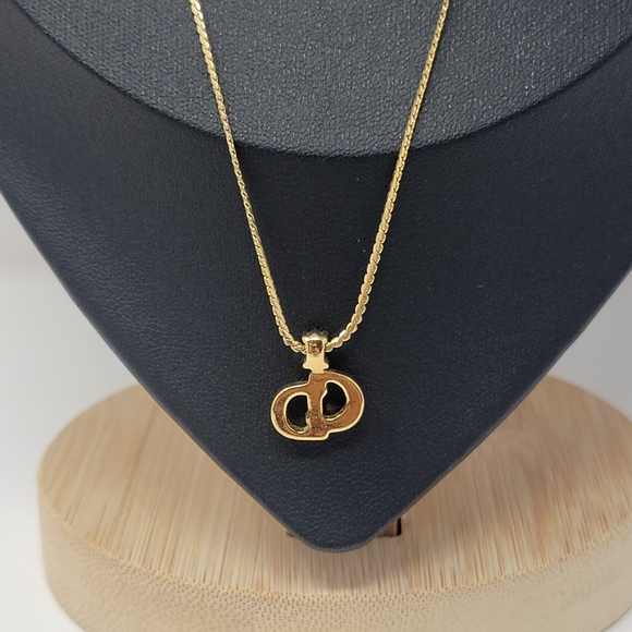 Christian Dior Pendant Necklace - Picture 4 of 7